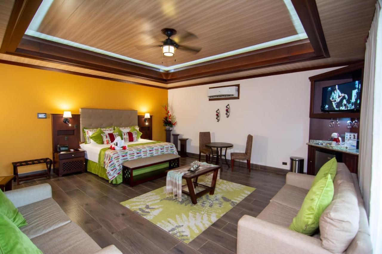 Hotel Arenal Springs Resort & Spa La Fortuna Eksteriør bilde Suite at Hotel Villa Bonita