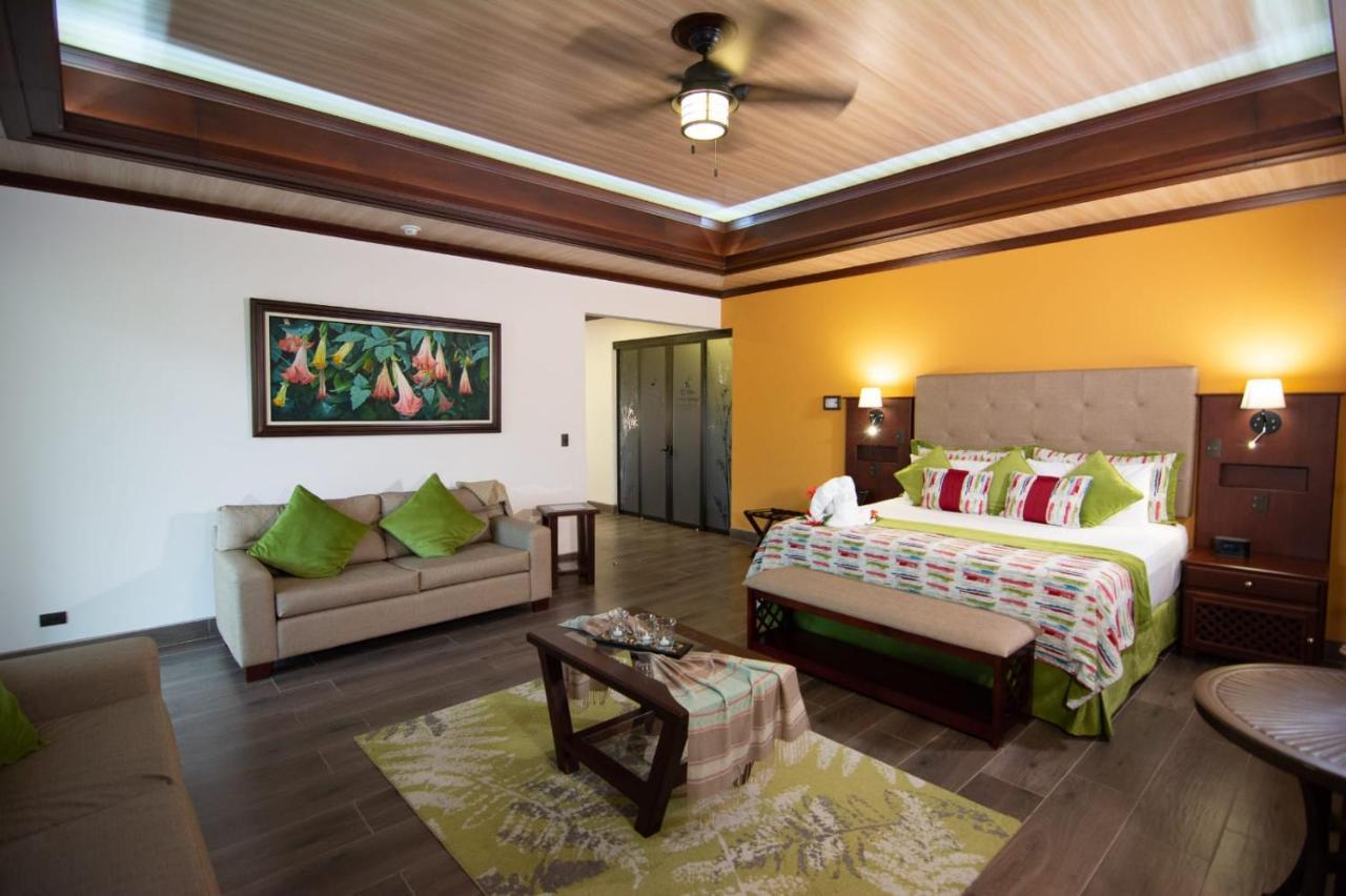 Hotel Arenal Springs Resort & Spa La Fortuna Eksteriør bilde Suite at Hotel Villa Bonita