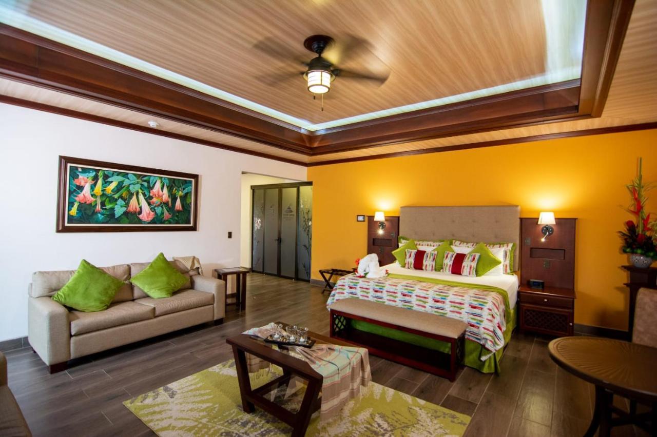 Hotel Arenal Springs Resort & Spa La Fortuna Eksteriør bilde Suite at Hotel Villa Bonita