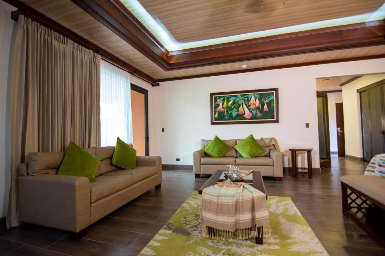 Hotel Arenal Springs Resort & Spa La Fortuna Eksteriør bilde Living room