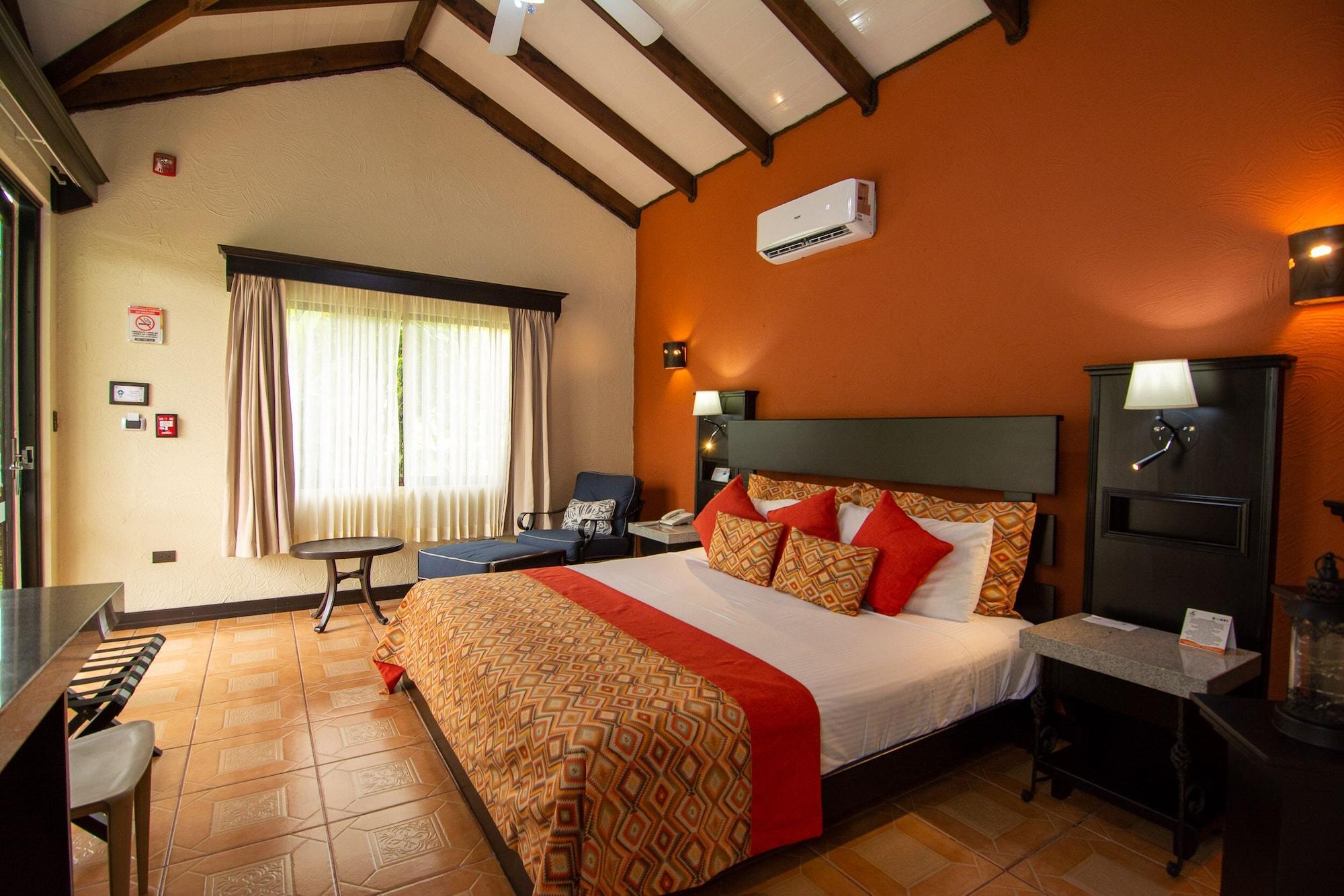 Hotel Arenal Springs Resort & Spa La Fortuna Eksteriør bilde Deluxe Room