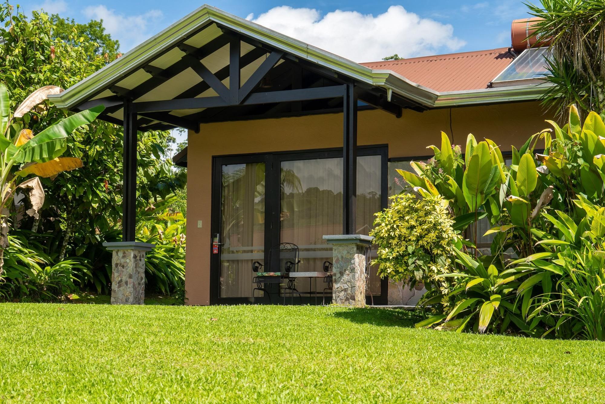 Hotel Arenal Springs Resort & Spa La Fortuna Eksteriør bilde A villa at the resort