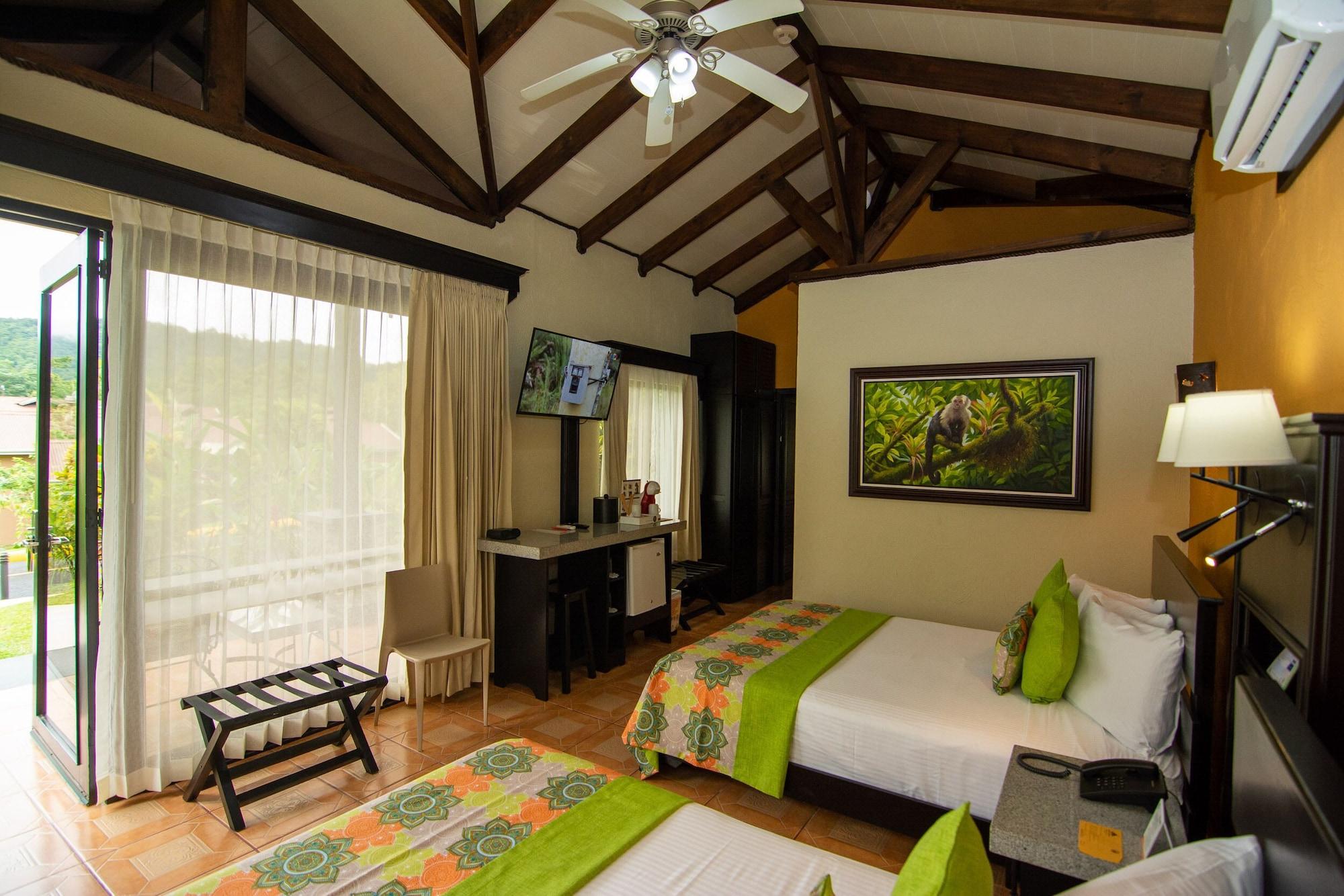Hotel Arenal Springs Resort & Spa La Fortuna Eksteriør bilde A room at the hotel