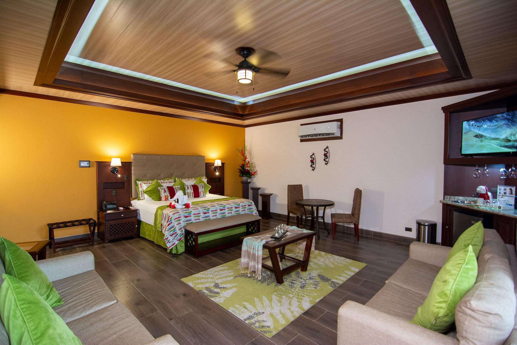 Hotel Arenal Springs Resort & Spa La Fortuna Eksteriør bilde Suite at Hotel Villas Río Blanco