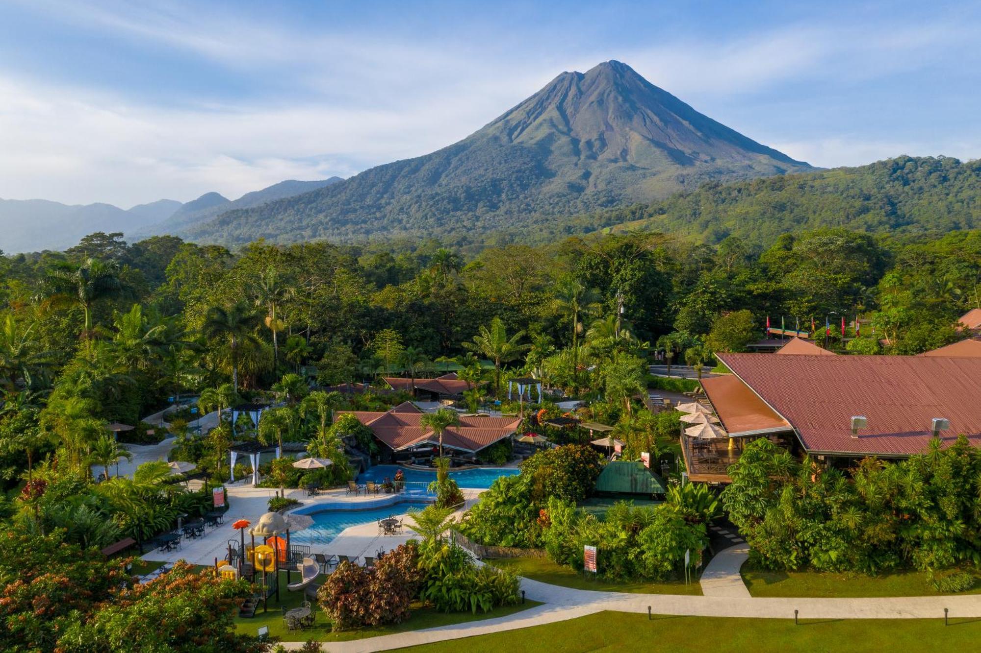 Hotel Arenal Springs Resort & Spa La Fortuna Eksteriør bilde View of the resort